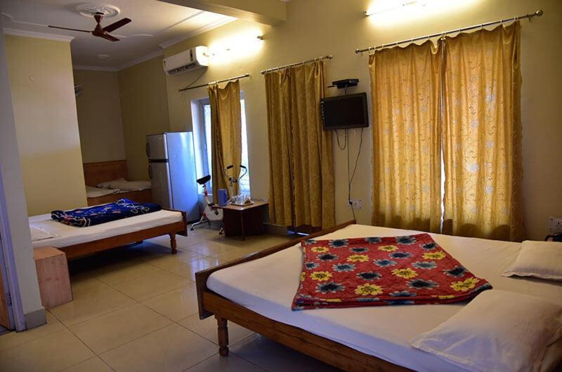 Hotel Ashrey Dehradun Exterior foto
